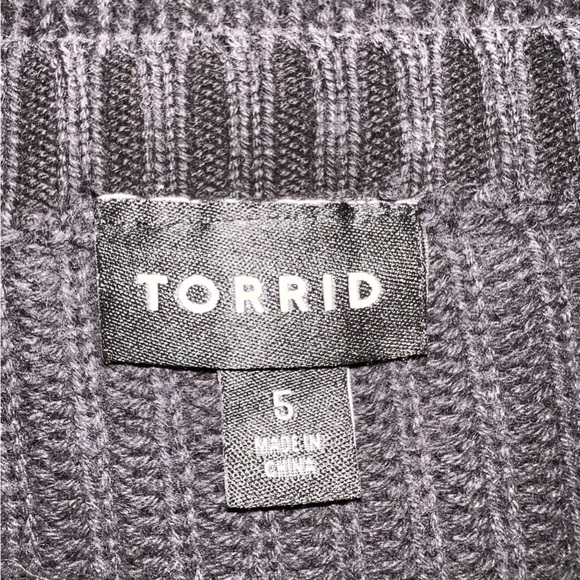 Torrid Lace-Up Cold Shoulder Knit Sweater Washed Black V-Neck Plus 5X Cotton - Picture 4 of 5